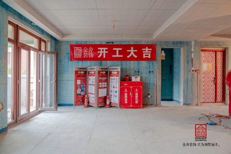 瀚林甲第160㎡裝修木工施工現(xiàn)場(chǎng)